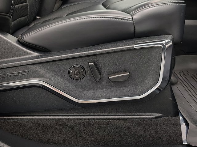 Certified 2025 Ford F350 Platinum AWD/4WD image 38