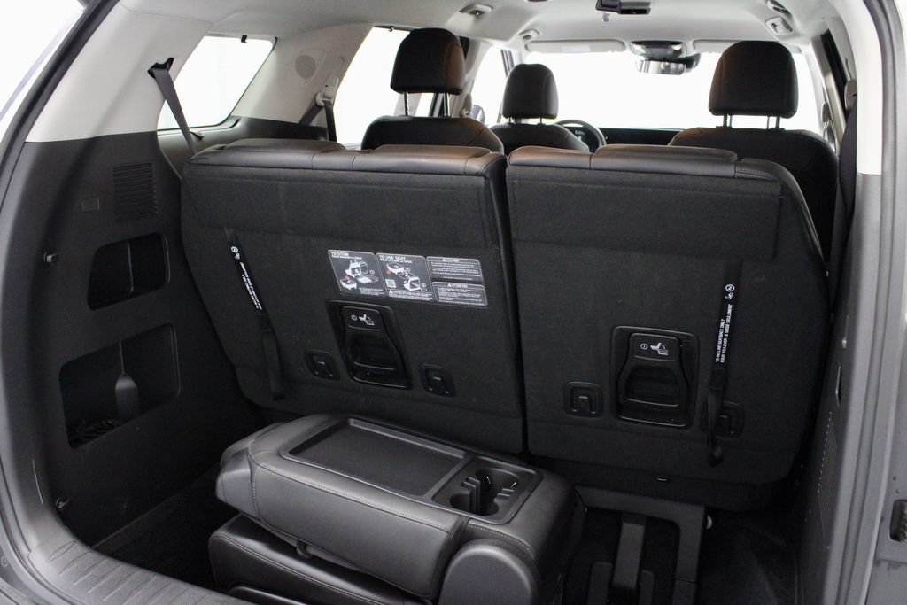 Used 2026 Kia Carnival EX FWD image 14