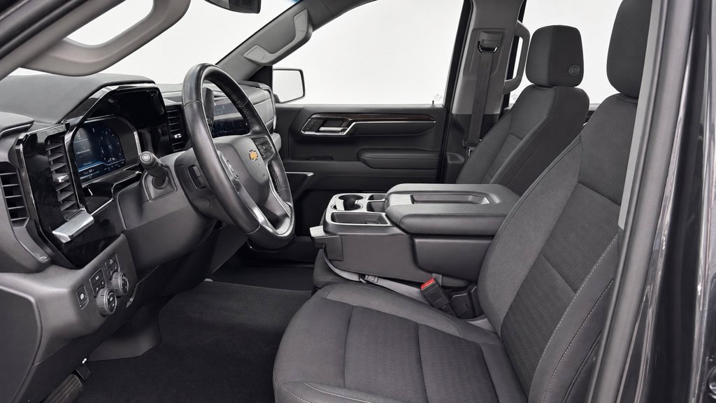 Used 2024 Chevrolet Silverado 1500 LT AWD/4WD image 11