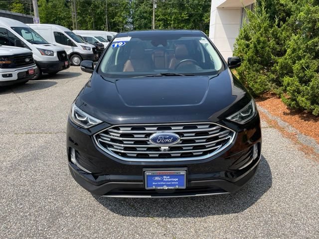 Certified 2019 Ford Edge Titanium w/ Equipment Group 301A AWD/4WD image 3