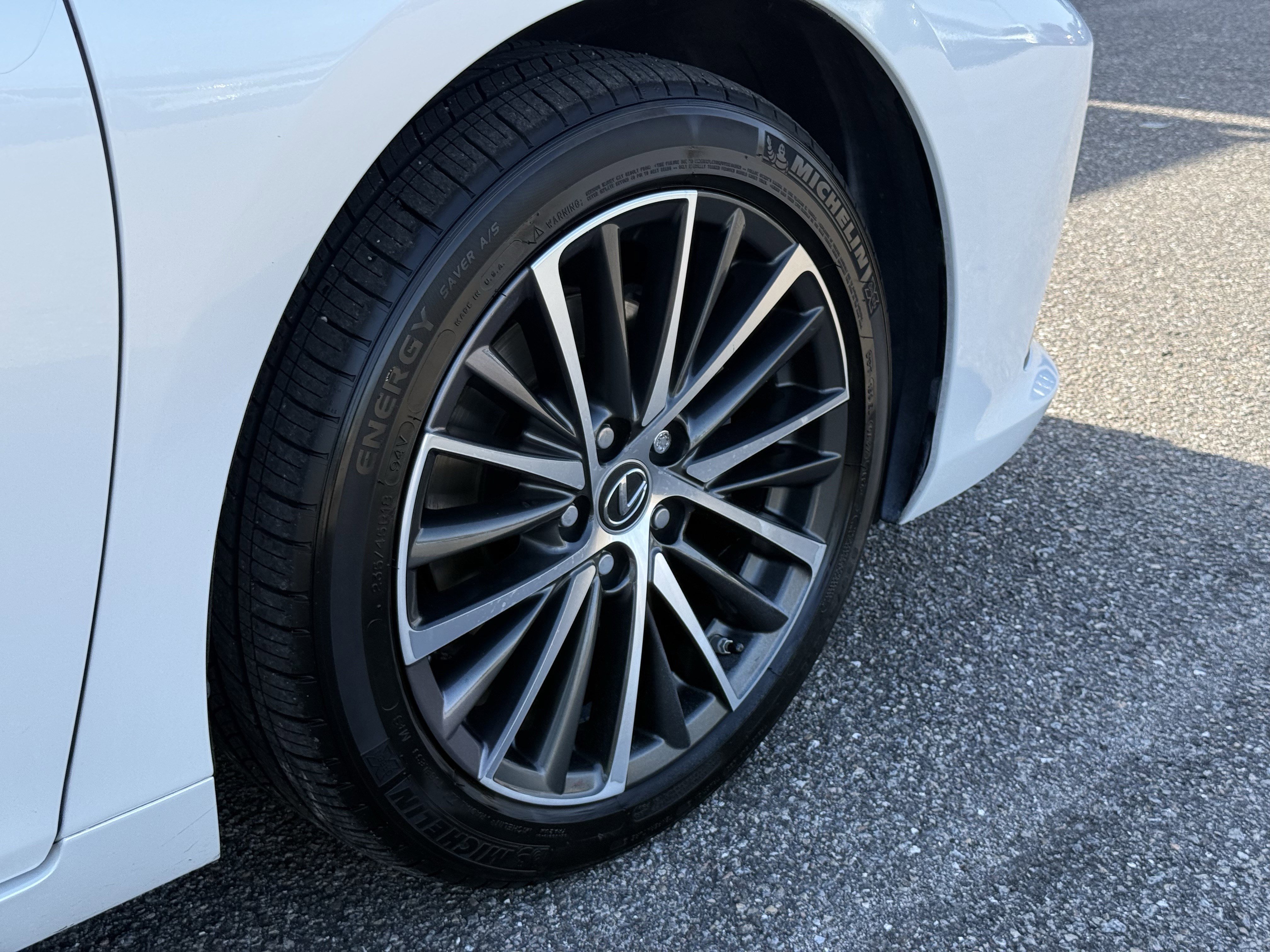 Used 2022 Lexus ES 350 w/ Premium Package FWD image 12