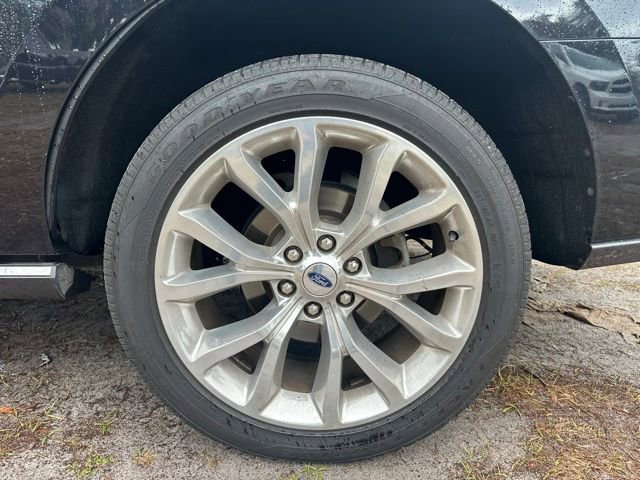 Certified 2019 Ford Expedition Limited w/ Equipment Group 302A image 37