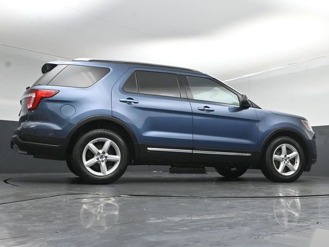 Certified 2018 Ford Explorer XLT FWD image 36