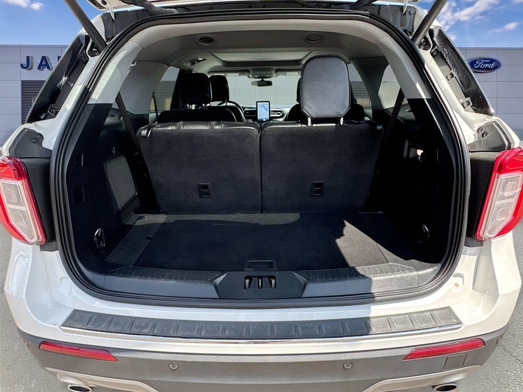 Certified 2023 Ford Explorer Limited w/ Limited Technology Package AWD/4WD image 30