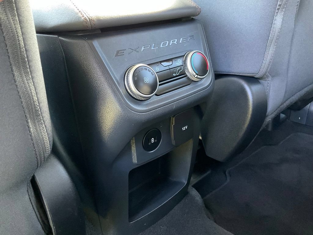 Certified 2025 Ford Explorer Active AWD/4WD image 18
