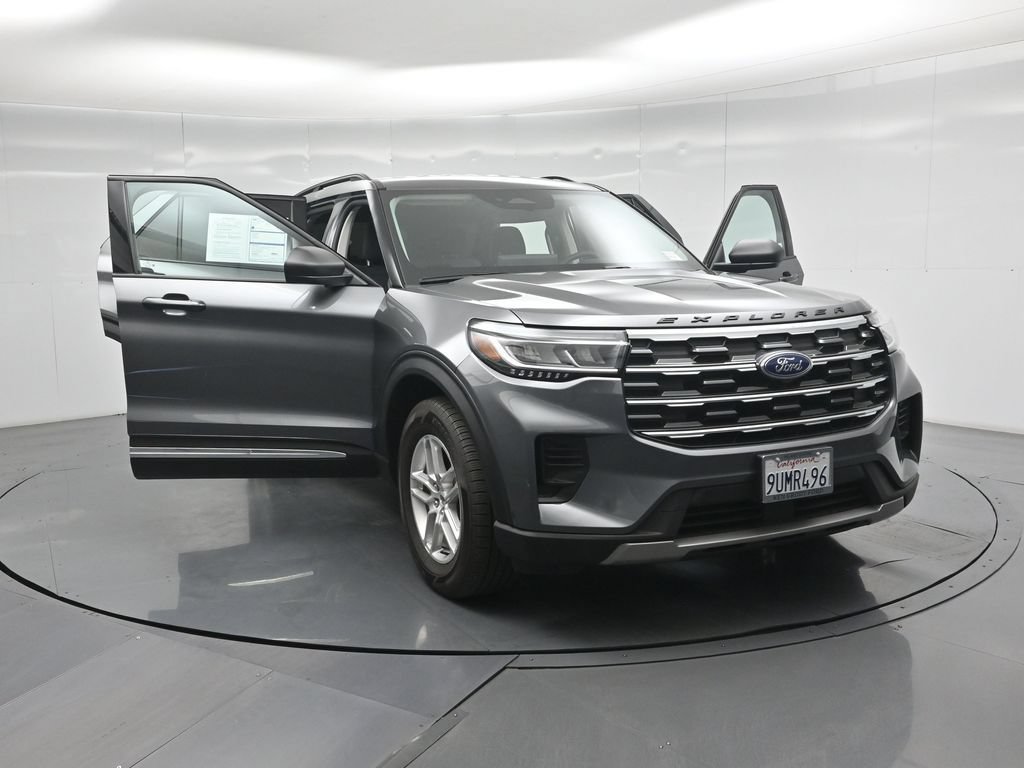 Certified 2025 Ford Explorer Active AWD/4WD image 31