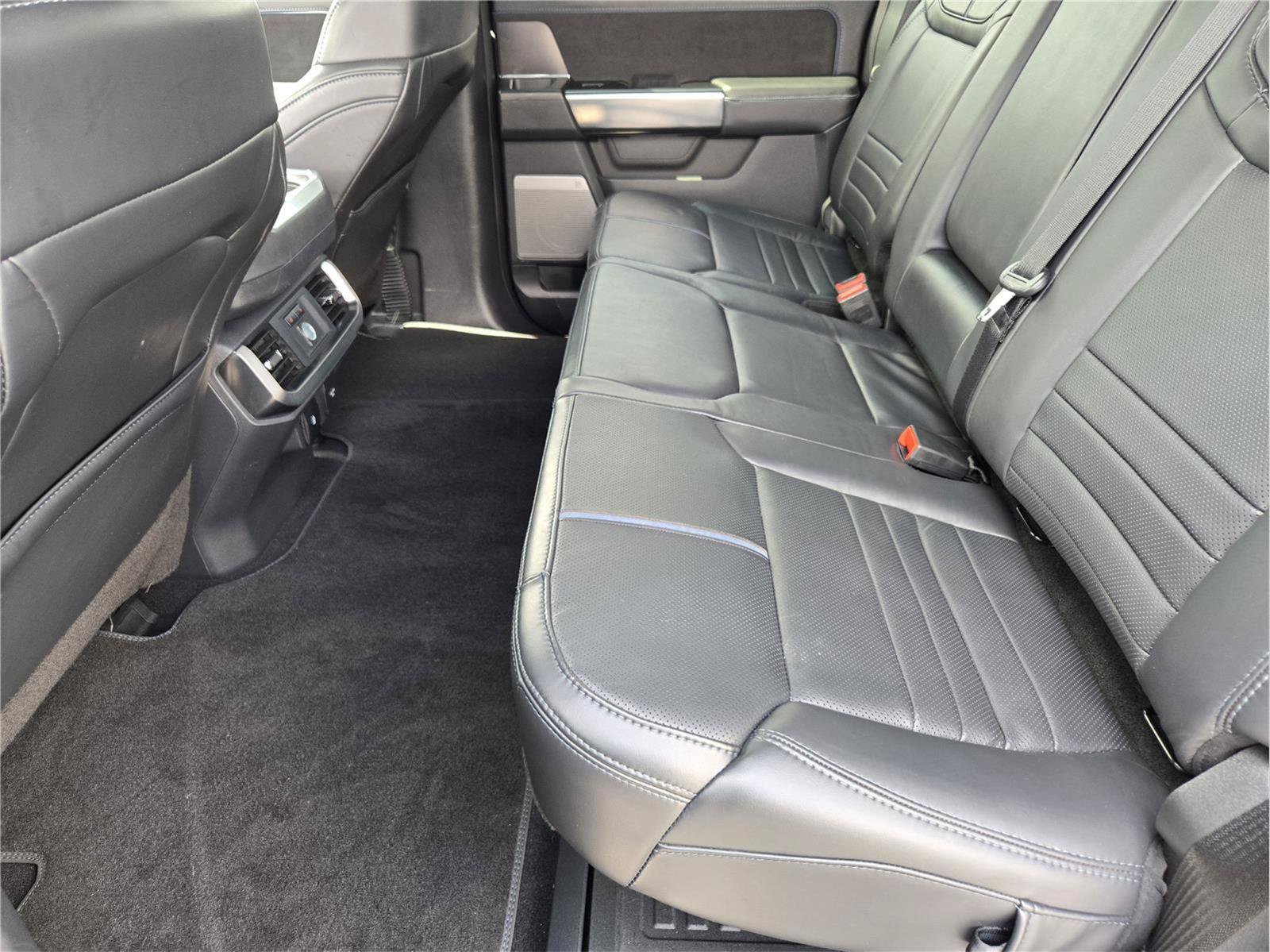 Certified 2025 Ford F150 Platinum w/ FX4 Off-Road Package AWD/4WD image 29