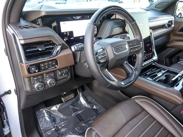 Used 2026 GMC Yukon Denali Ultimate AWD/4WD image 14