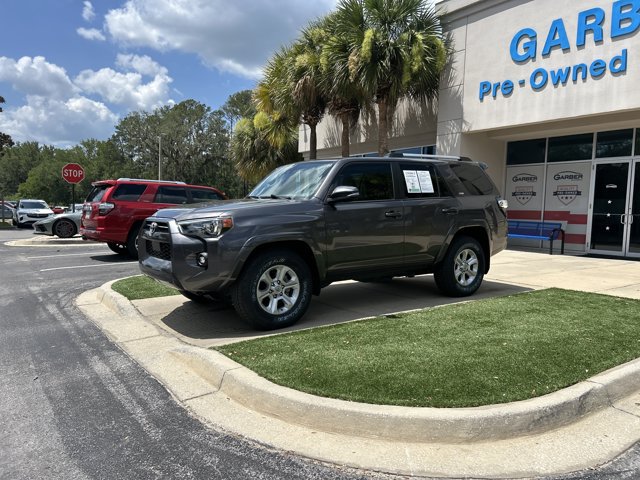 Used 2021 Toyota 4Runner SR5 Premium w/ Moonroof Package RWD image 11