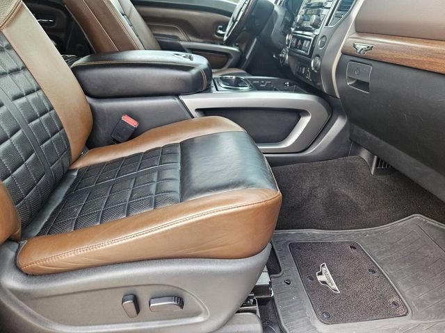 Used 2018 Nissan Titan Platinum Reserve w/ Platinum Utility Package AWD/4WD image 17