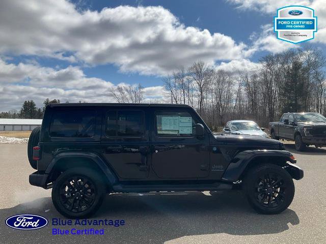 Used 2025 Jeep Wrangler Unlimited Sahara AWD/4WD image 22