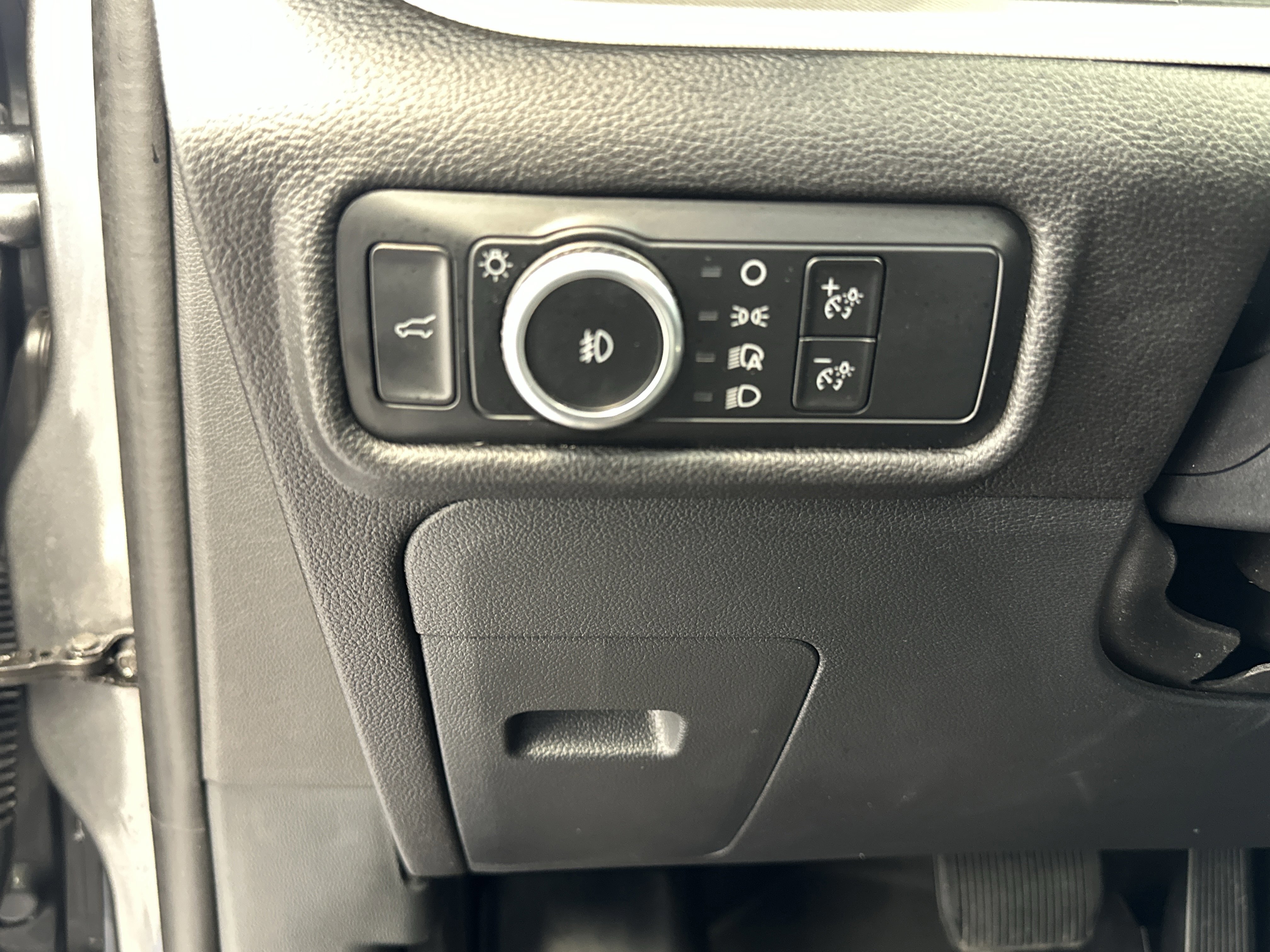 Certified 2023 Ford Explorer XLT w/ Equipment Group 202A image 24