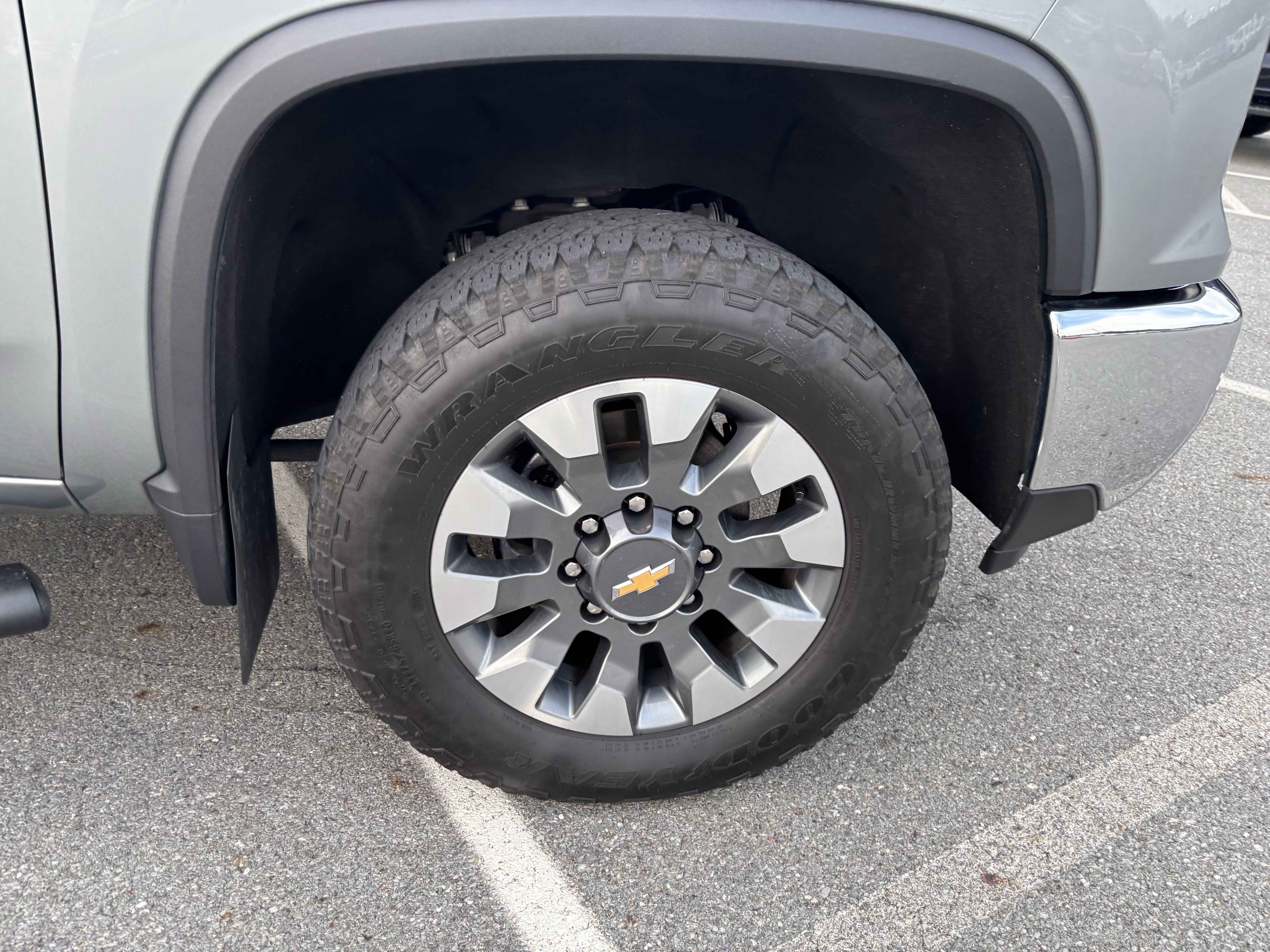 Used 2024 Chevrolet Silverado 2500 LT w/ All Star Edition AWD/4WD image 45
