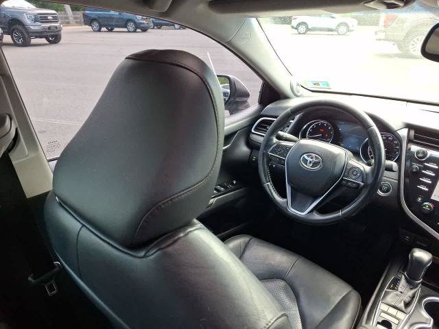 Used 2018 Toyota Camry XLE FWD image 15