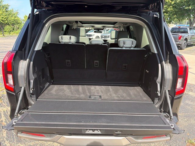 Certified 2025 Ford Expedition Platinum AWD/4WD image 27