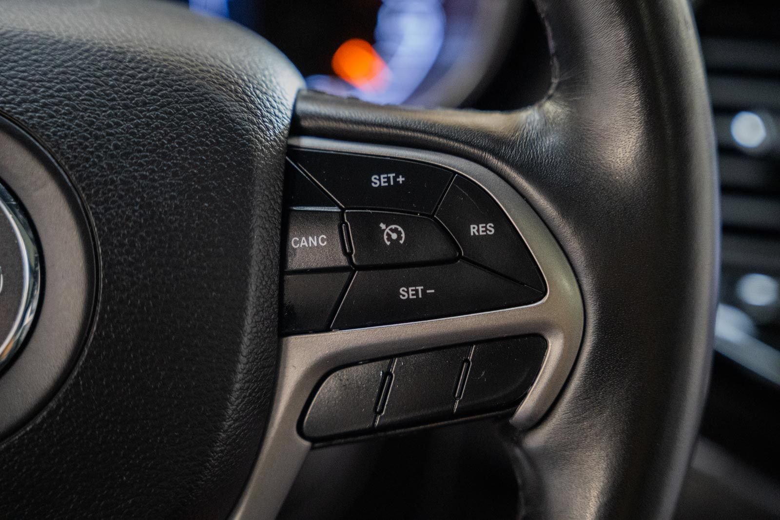 Used 2019 Jeep Grand Cherokee Limited w/ Luxury Group II RWD image 32