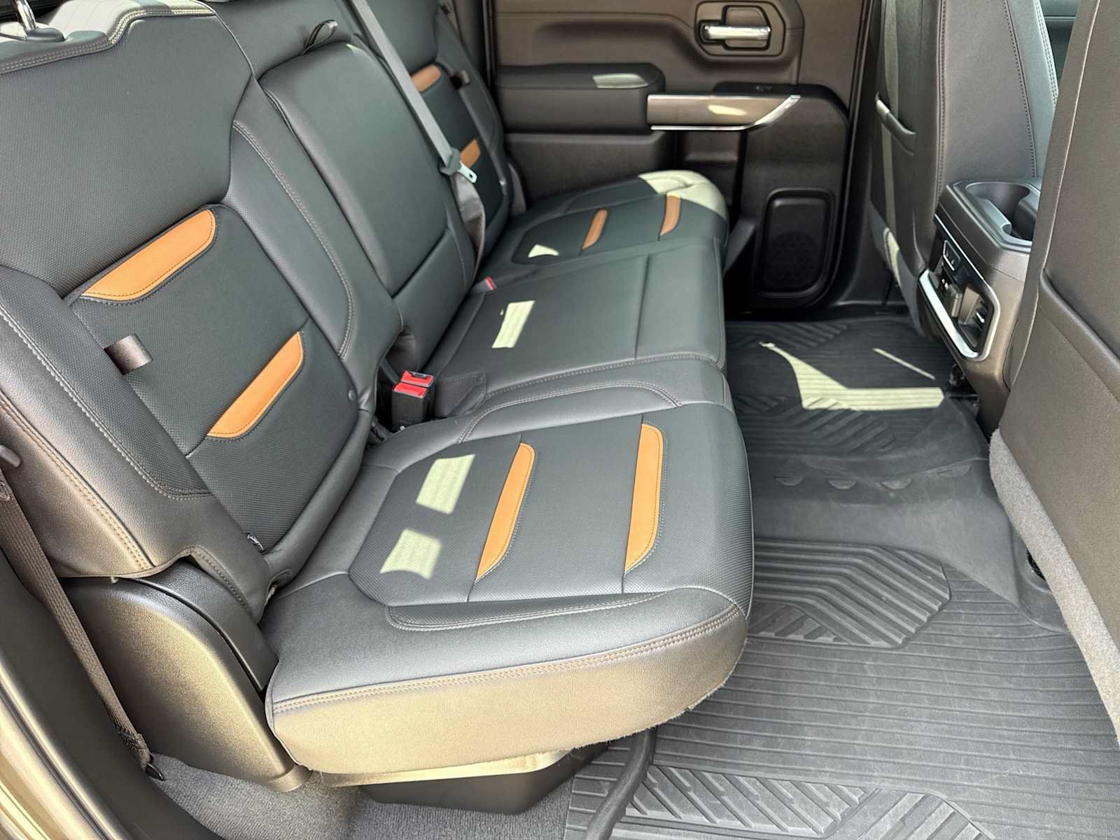 Used 2023 GMC Sierra 2500 AT4 w/ AT4 Premium Plus Package AWD/4WD image 21