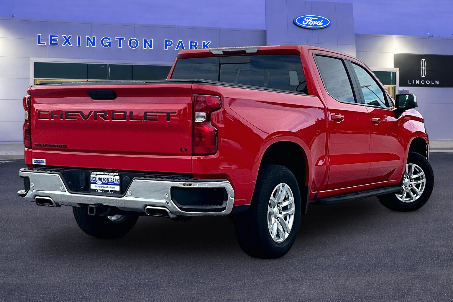 Used 2020 Chevrolet Silverado 1500 LT w/ All-Star Edition AWD/4WD image 5