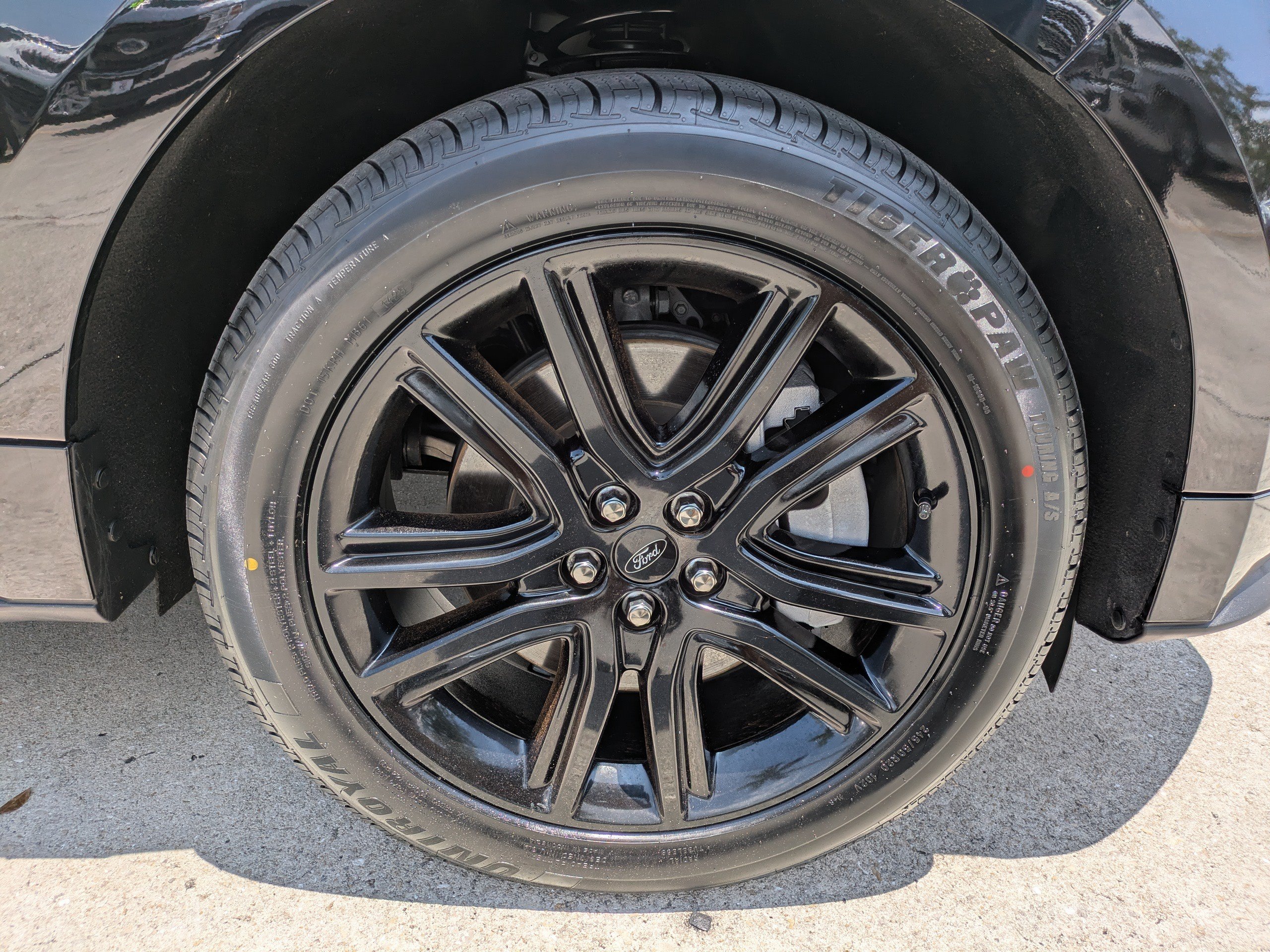 Certified 2024 Ford Edge ST-Line AWD/4WD image 11
