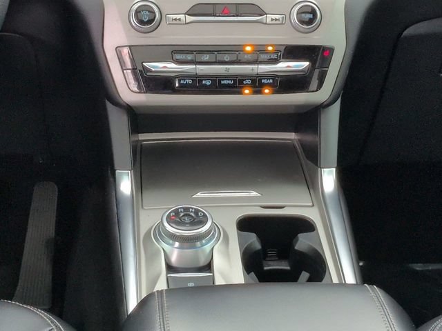 Certified 2022 Ford Explorer XLT w/ Equipment Group 202A RWD image 18