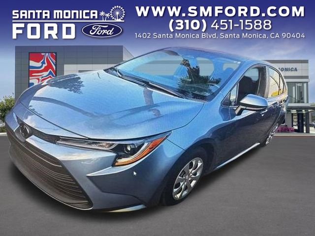 Used 2025 Toyota Corolla LE image 1