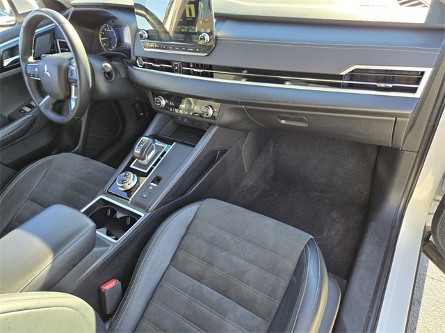Used 2024 Mitsubishi Outlander SE image 20