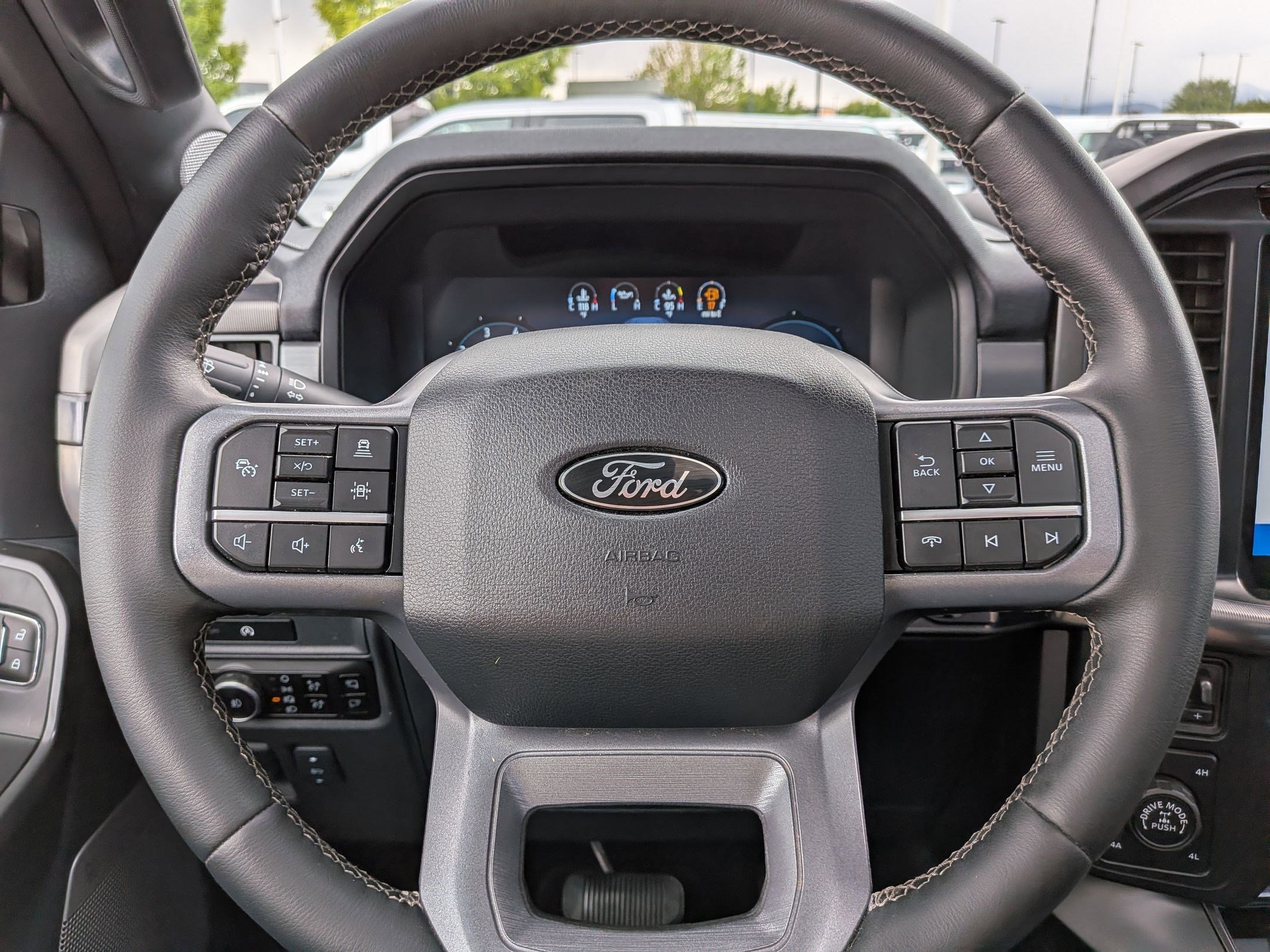 Certified 2025 Ford F150 Lariat w/ FX4 Off-Road Package AWD/4WD image 17