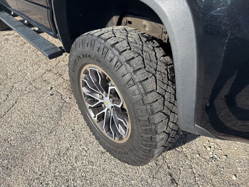 Used 2020 Chevrolet Colorado ZR2 image 12