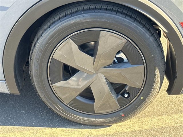 Used 2024 Toyota Prius LE image 38