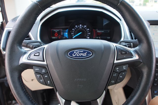 Certified 2019 Ford Edge Titanium w/ Equipment Group 301A AWD/4WD image 22