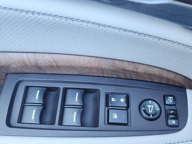 Used 2020 Acura MDX w/ Technology Package FWD image 38