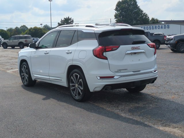Used 2020 GMC Terrain Denali w/ Denali Premium Package FWD image 6