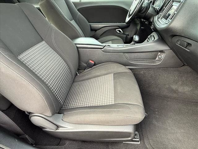 Used 2023 Dodge Challenger SXT image 11