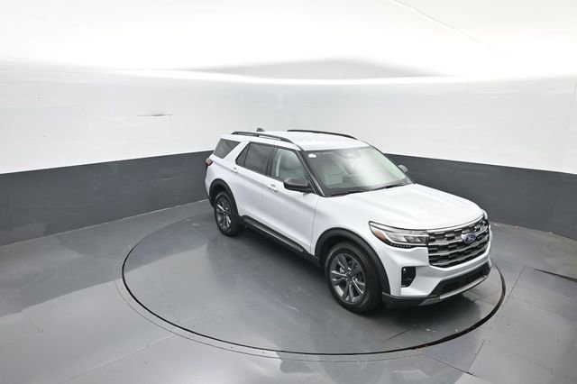 Certified 2025 Ford Explorer Active w/ Active Comfort Package AWD/4WD image 24