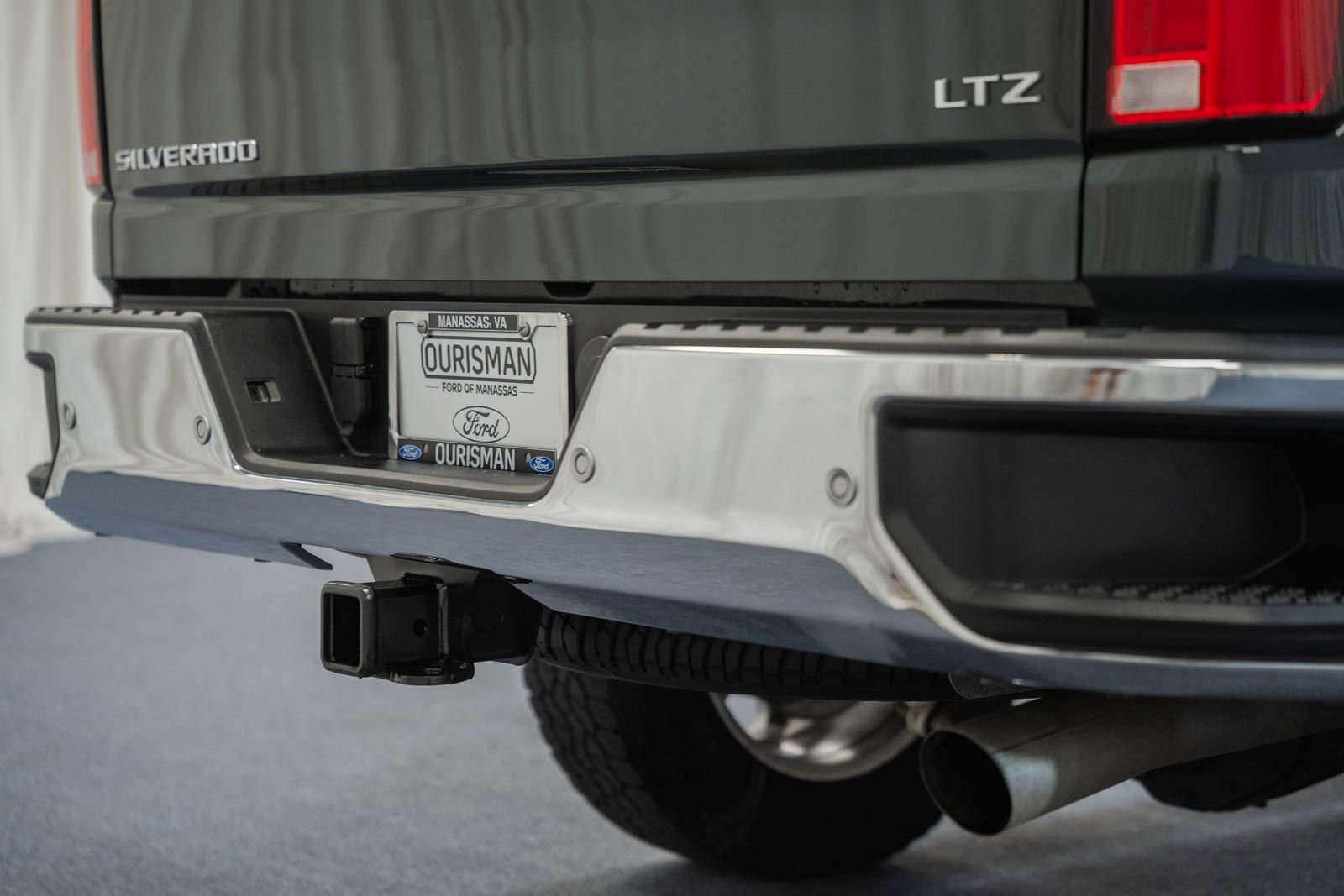 Used 2025 Chevrolet Silverado 2500 LTZ w/ LTZ Premium Package AWD/4WD image 10