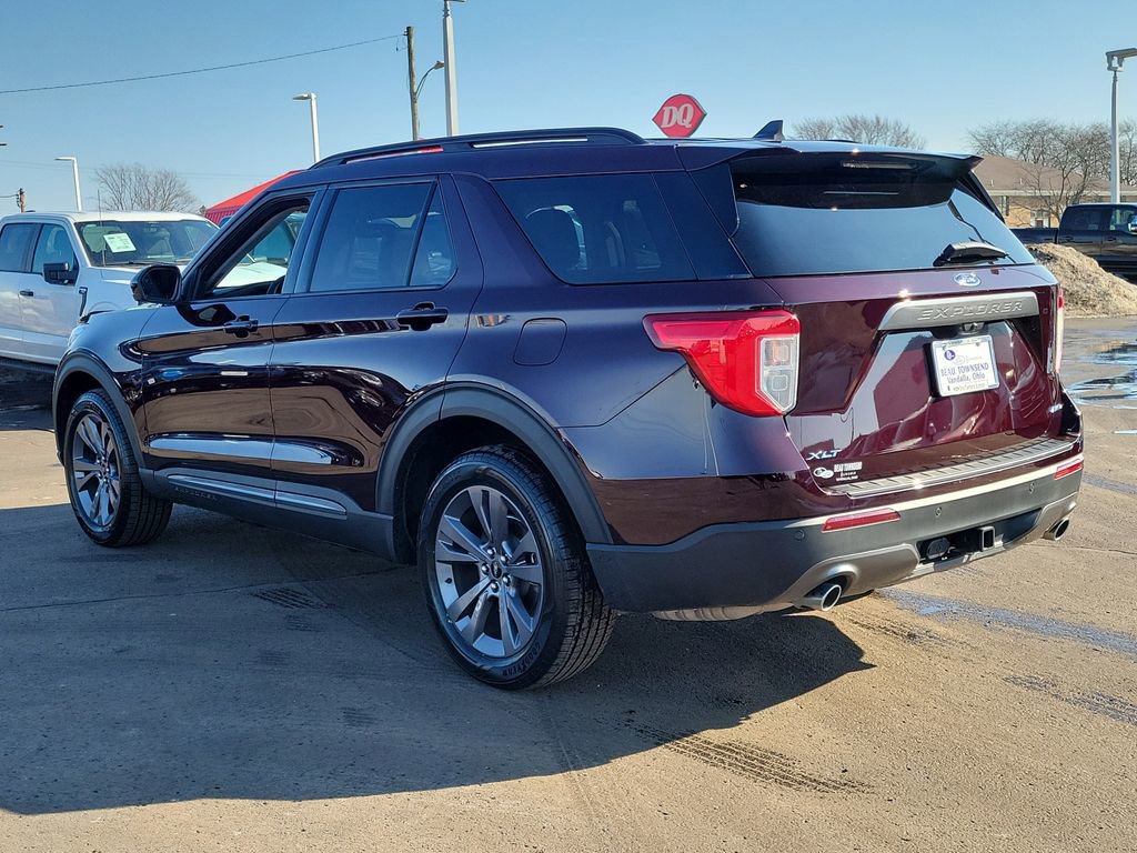 Certified 2023 Ford Explorer XLT w/ Equipment Group 202A image 3