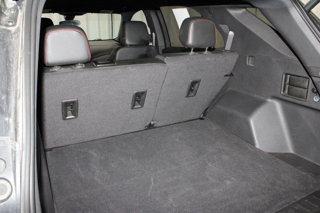 Used 2023 Chevrolet Equinox RS FWD image 19