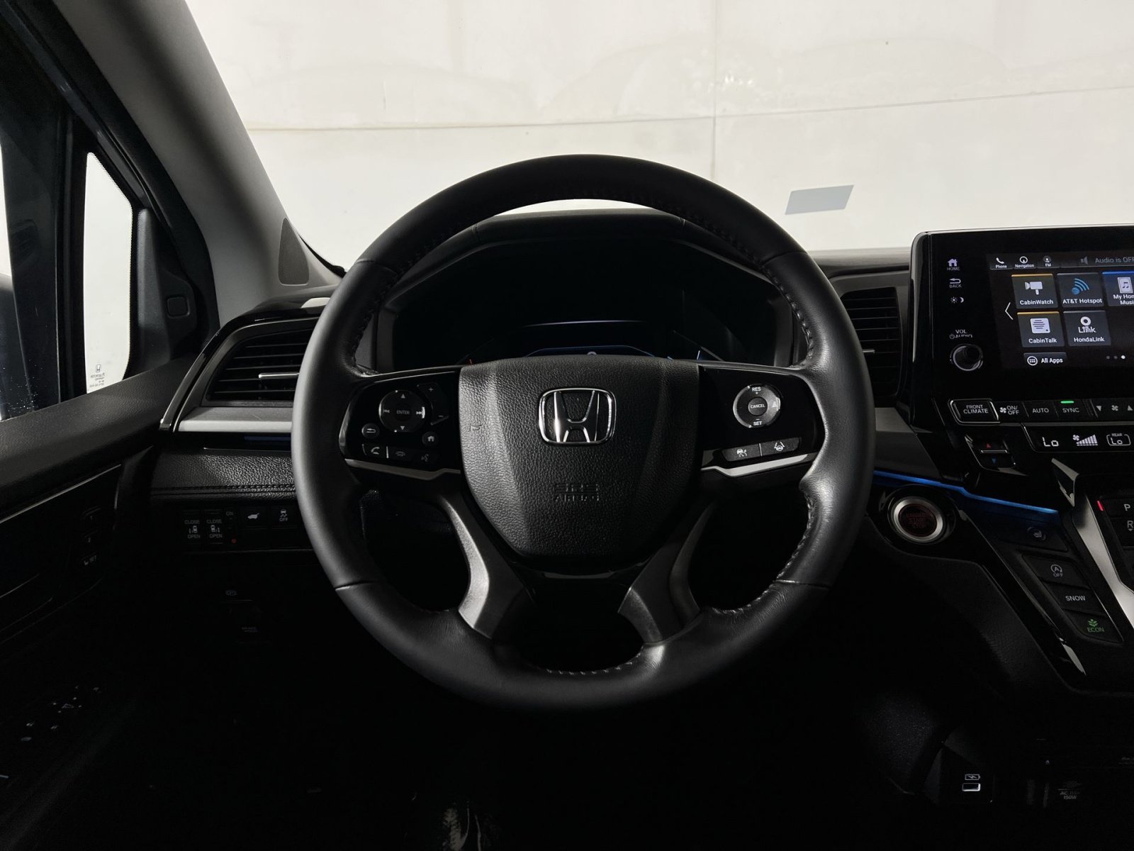 Used 2023 Honda Odyssey Touring image 16