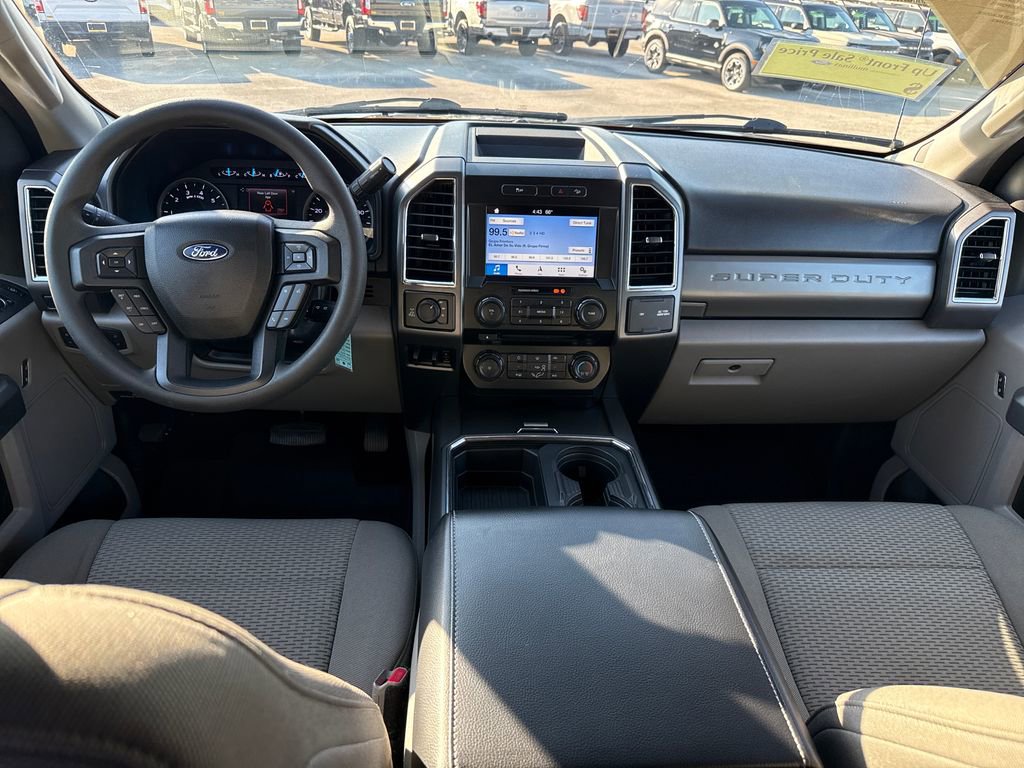 Certified 2017 Ford F250 XLT w/ XLT Premium Package image 5