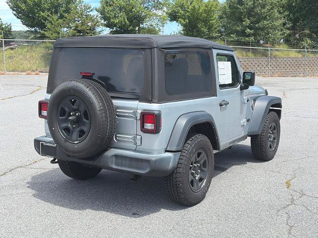 Used 2022 Jeep Wrangler Sport AWD/4WD image 3