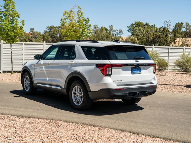 Certified 2025 Ford Explorer Active AWD/4WD image 12