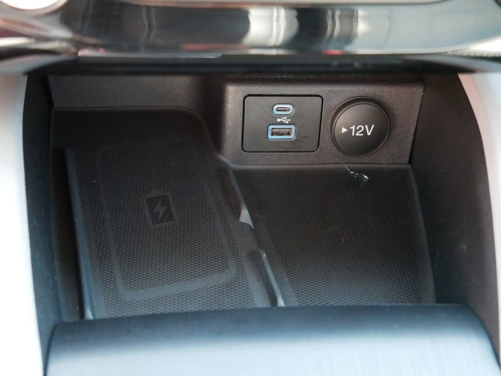 Certified 2023 Ford Escape Platinum w/ Premium Technology Package AWD/4WD image 26