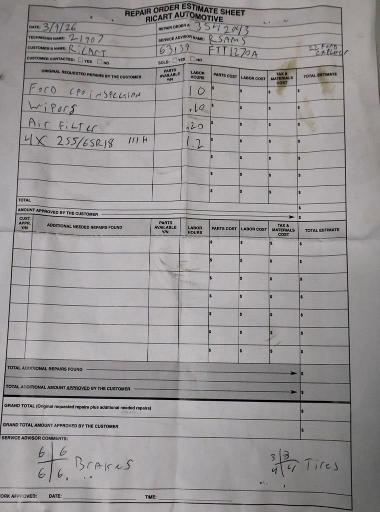 Certified 2022 Ford Explorer XLT w/ Equipment Group 202A image 12