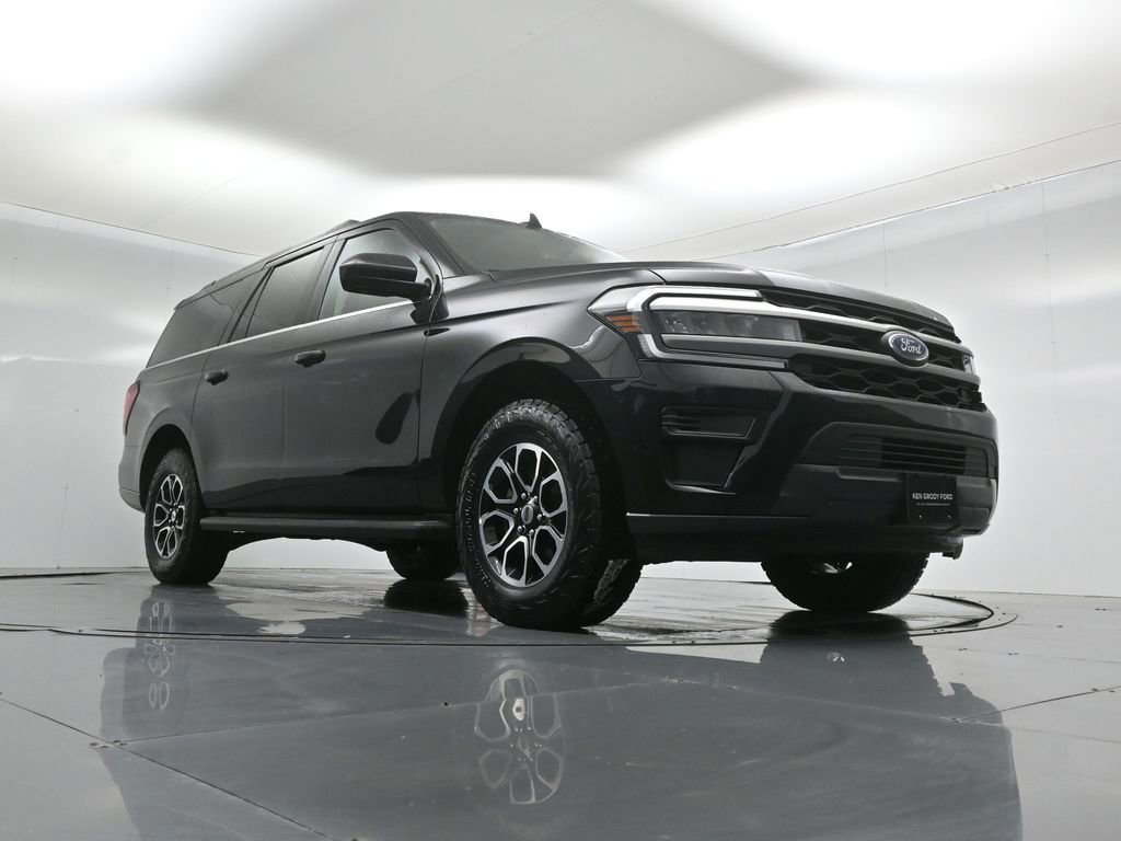 Certified 2024 Ford Expedition Max XLT image 4