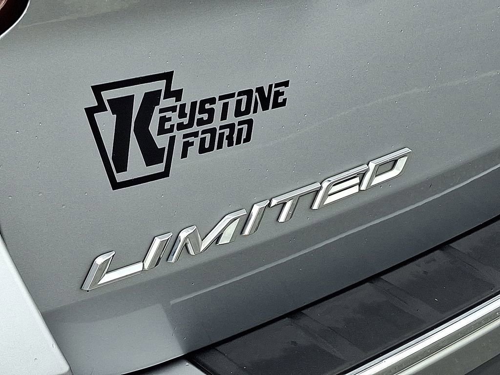 Certified 2024 Ford Explorer Limited image 33