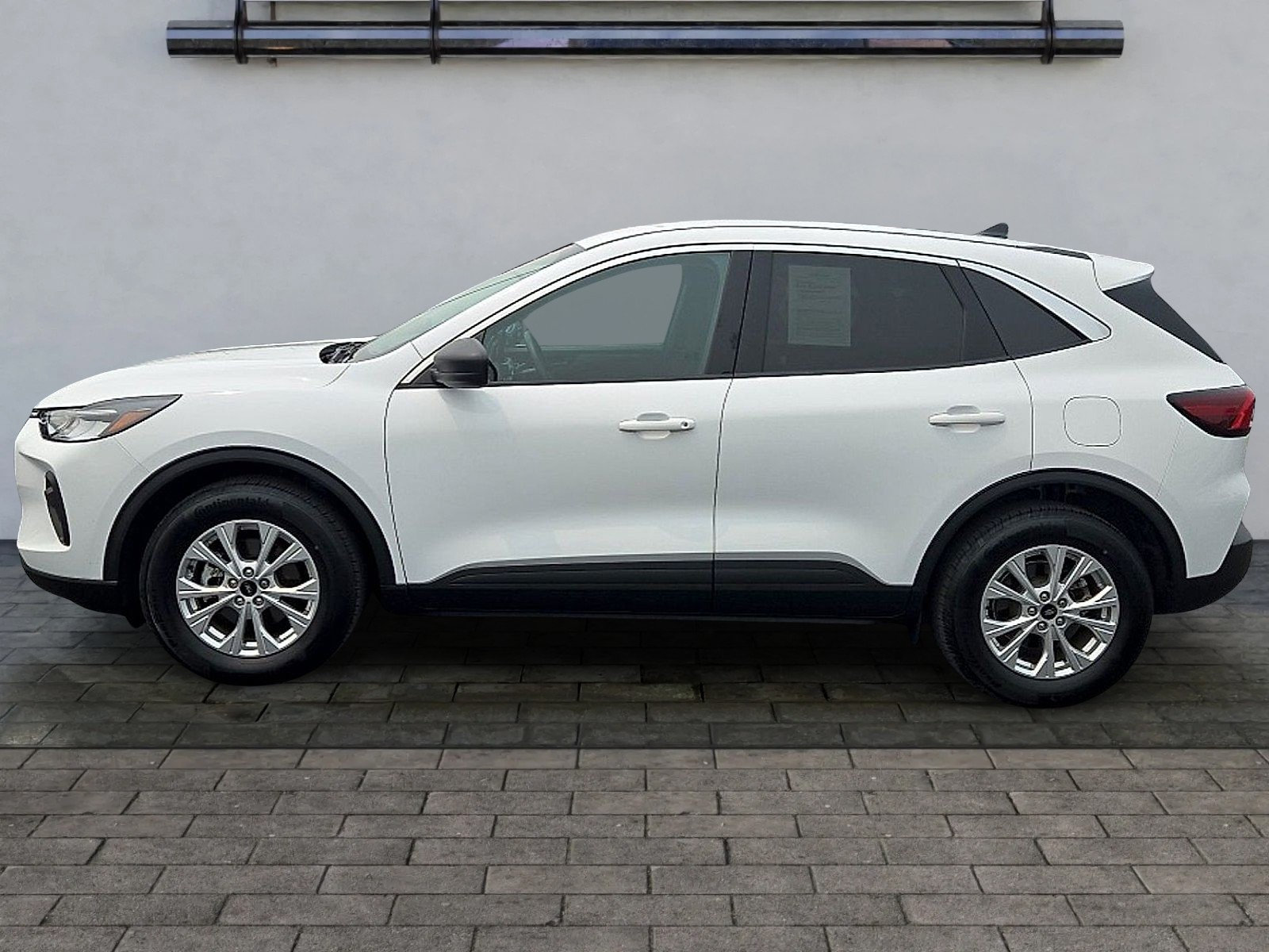 Certified 2023 Ford Escape Active AWD/4WD image 6