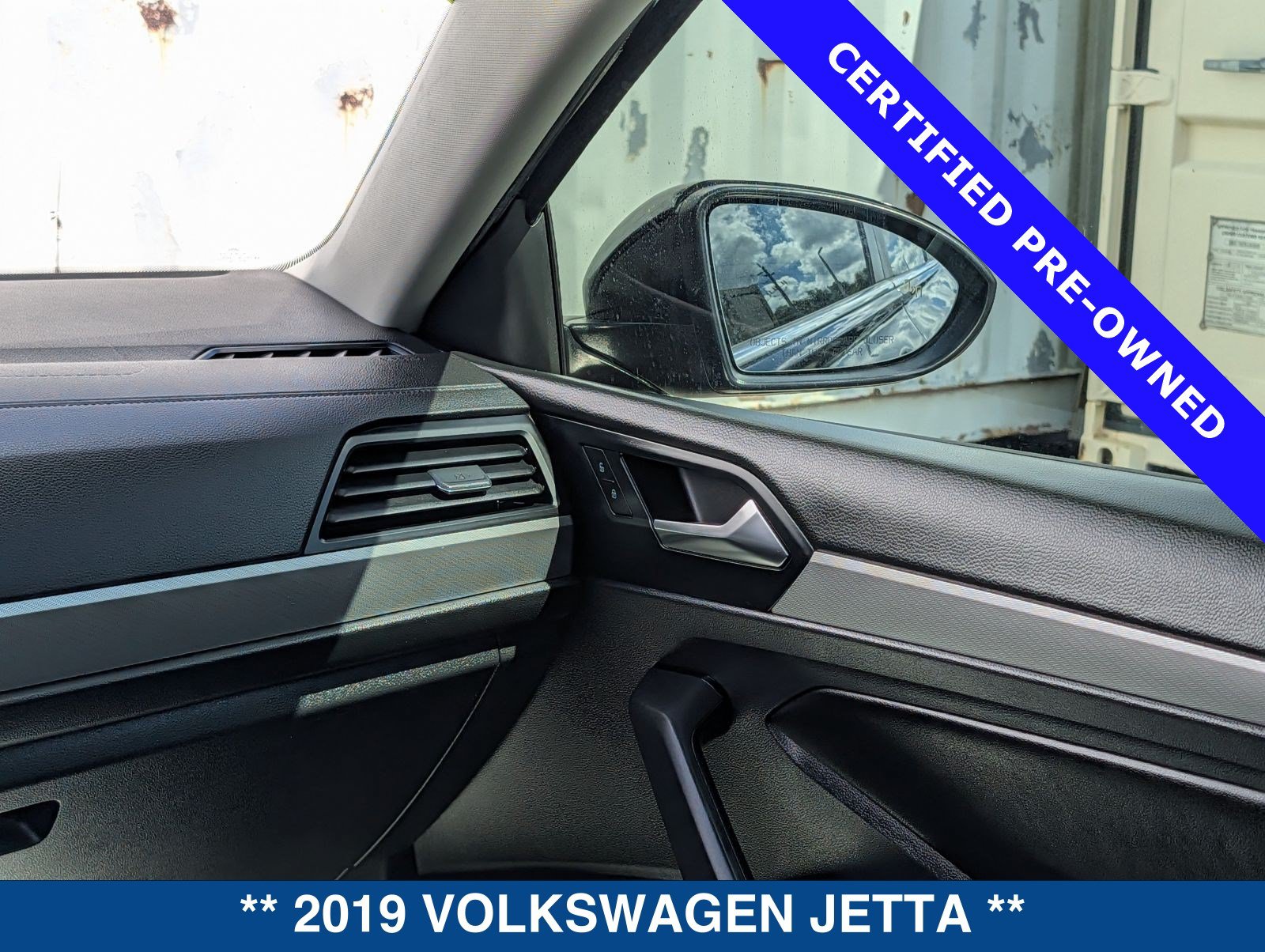 Used 2019 Volkswagen Jetta SE FWD image 17