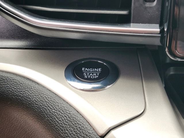 Certified 2022 Ford Explorer XLT w/ Equipment Group 202A AWD/4WD image 27
