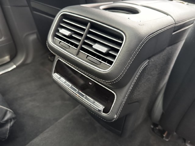 Used 2024 Mercedes-Benz Maybach GLS 600 4MATIC image 45