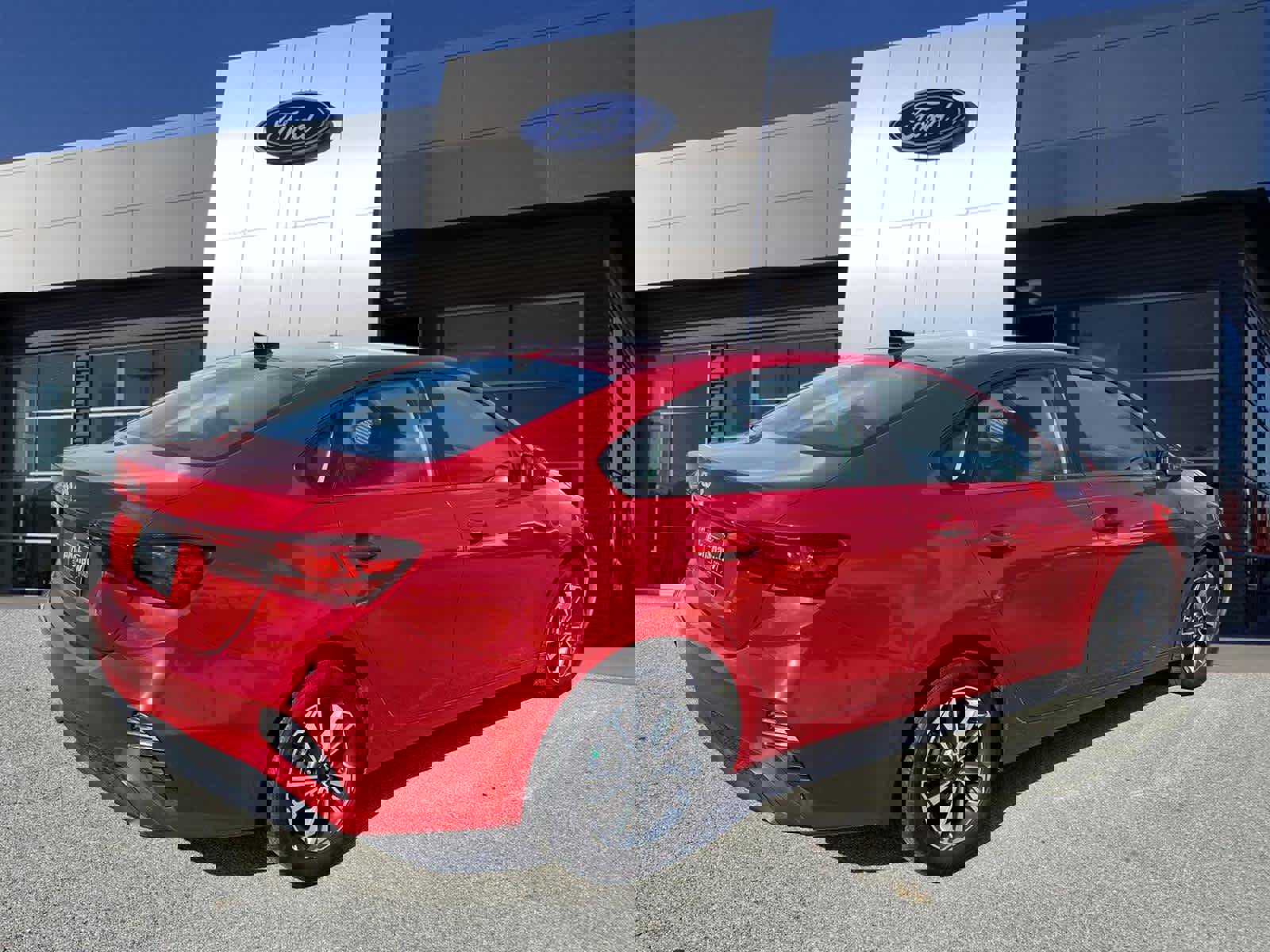 Used 2024 Kia Forte LXS w/ LXS Technology Package image 4